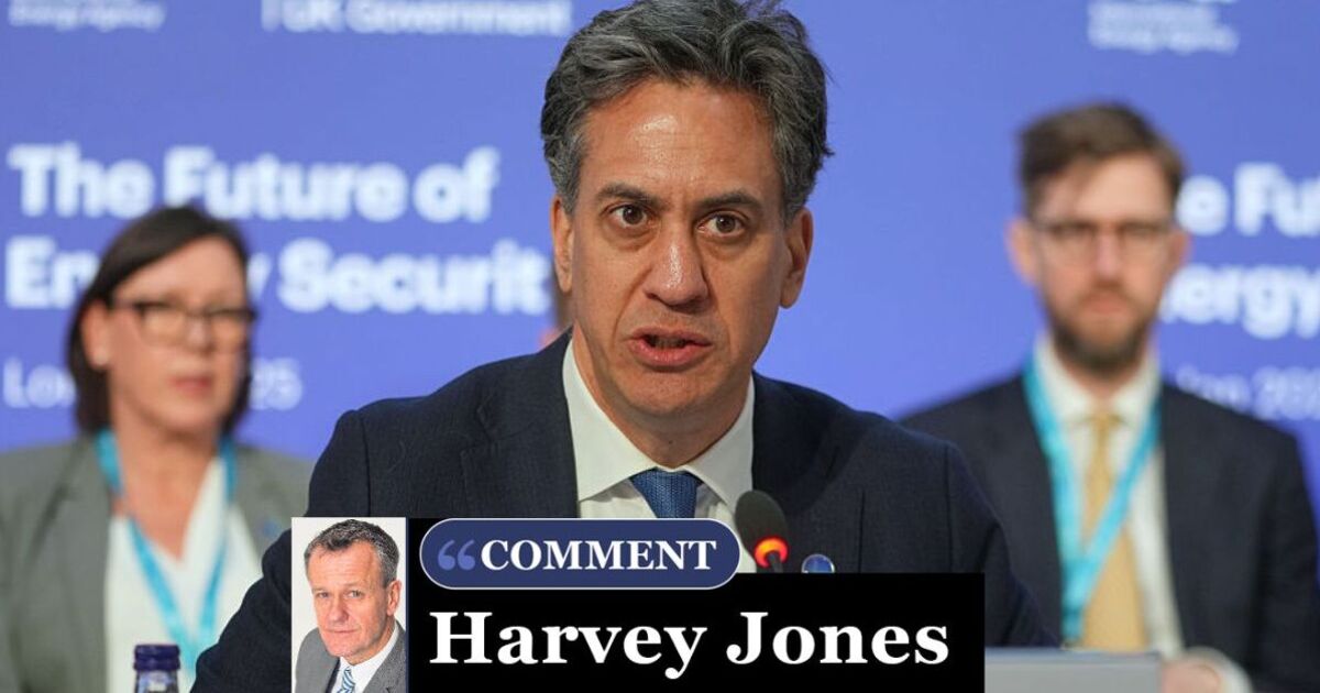 Ed Miliband a qualifié de risque pour la sécurité nationale : la Chine et la Russie nous tiennent à la gorge