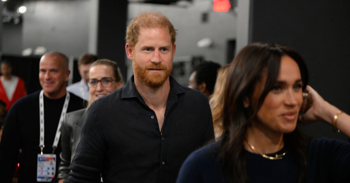 Famille royale EN DIRECT : la cour du prince Harry explose alors que ses amis « ne sont pas tous bouche bée »