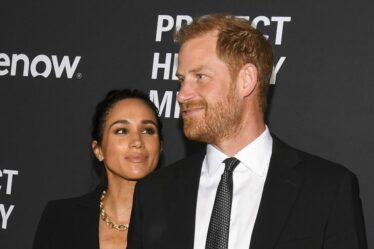 Famille royale EN DIRECT : le prince Harry et Meghan Markle risquent de « attiser le feu » avec la famille royale
