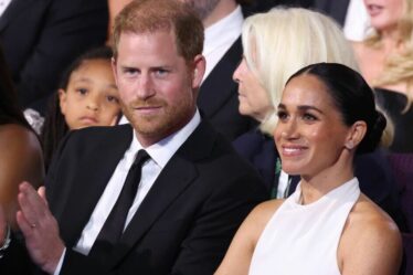 Famille royale EN DIRECT : le prince Harry et Meghan victimes d'une répression brutale de la part de l'ex-Premier ministre