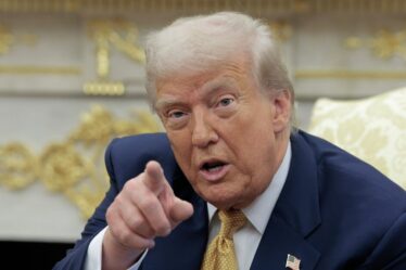 Fox News s'est arrêté alors que Trump lance un autre coup à Starmer : « Il a fait une grosse erreur »