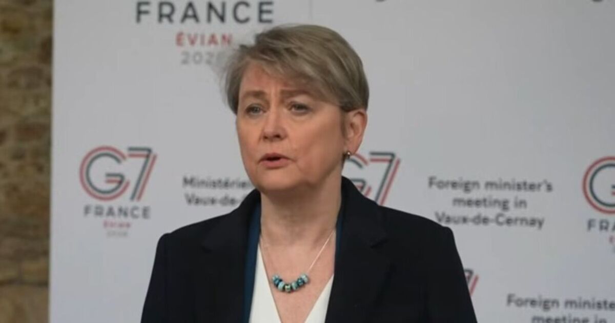 GB News fait une pause pour l'annonce de la rupture du parti travailliste alors que le présentateur publie une réponse humiliante