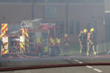 Incendie de Gateshead EN DIRECT : les résidents ont dit de « fermer les portes et les fenêtres » alors que l'incendie éclate à Blaydon