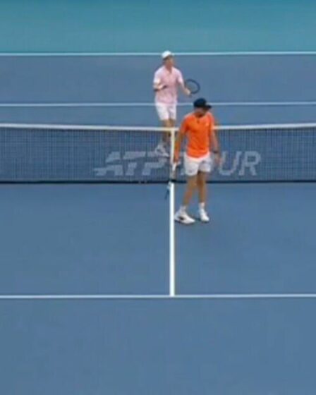 Jannik Sinner s'excuse immédiatement après avoir écrasé de près son adversaire du Miami Open
