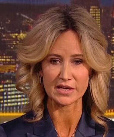 "Je suis sorti avec Andrew et je sais ce qui se passait réellement sur la photo d'Epstein"