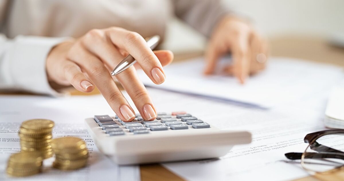 « Je suis un expert financier : voici comment transformer 100 £ en 100 000 £ à temps pour la retraite »