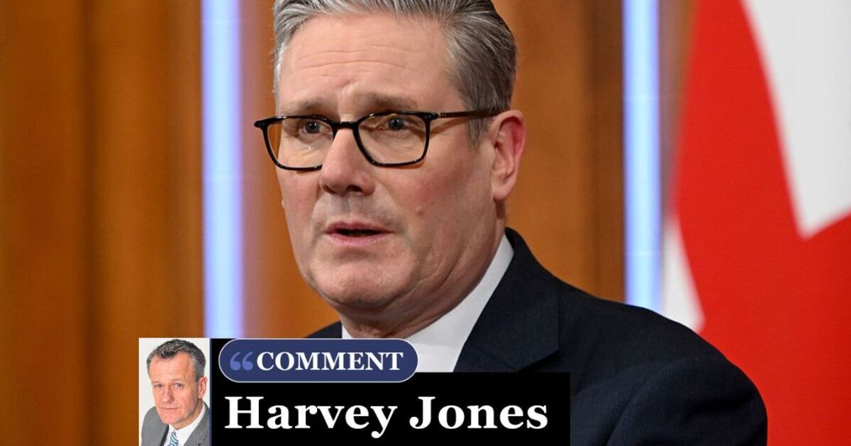 Keir Starmer fait face au combat de sa vie – mais il s'attaque complètement au mauvais homme