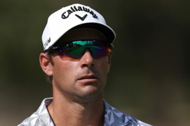 La star du golf qui est tombée dans une cage d'ascenseur suite à une blessure anormale publie une déclaration sur son état de santé