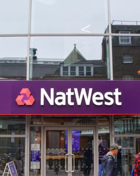 Le banquier de NatWest dit à ses clients « d'augmenter votre argent » avec la « règle des 10 £ »