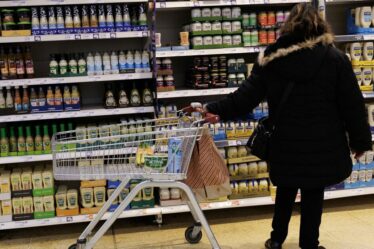 Les ménages britanniques sont invités à stocker 9 aliments clés en prévision de la Troisième Guerre mondiale