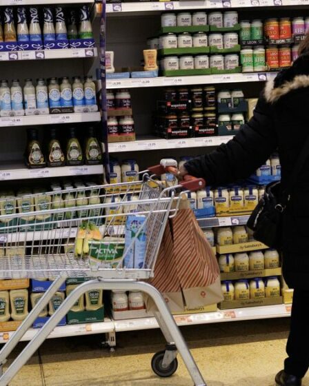 Les ménages britanniques sont invités à stocker 9 aliments clés en prévision de la Troisième Guerre mondiale