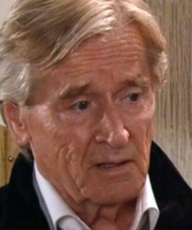 Les stars d'Emmerdale et Corrie ont recours à la vente de Cameos alors qu'ITV réduit ses horaires