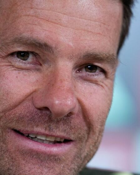 Liverpool a un cadeau de bienvenue parfait pour Xabi Alonso si le patron remplace Arne Slot