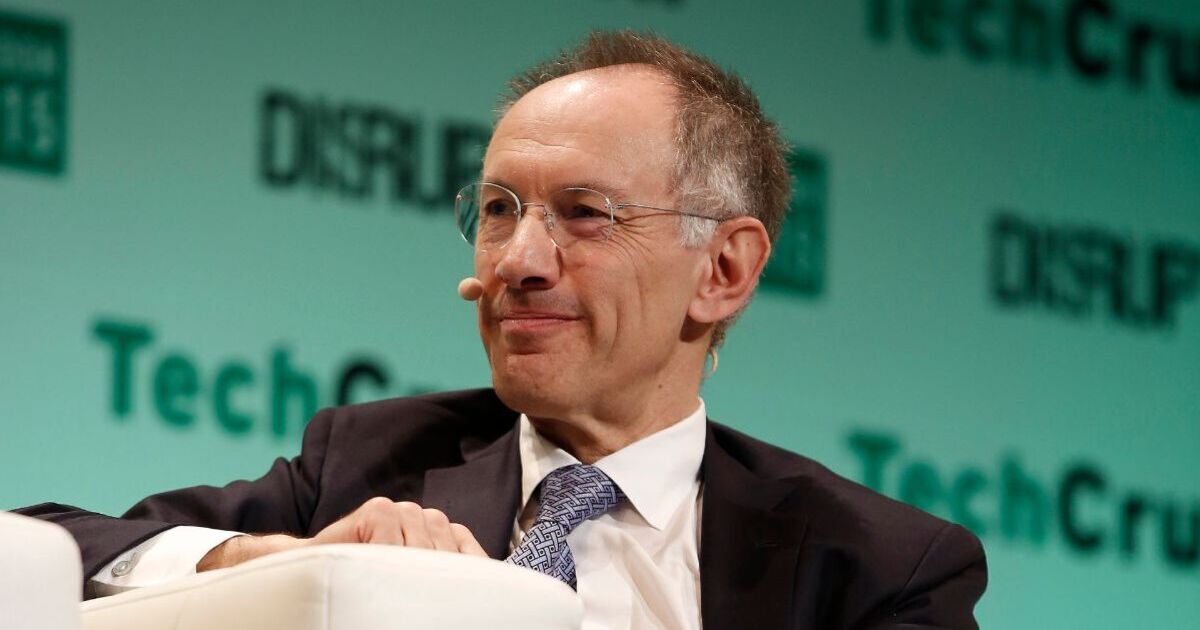 L'un des hommes les plus riches du Royaume-Uni déclare que la Grande-Bretagne est "tellement hostile" envers les Juifs qu'il veut la citoyenneté allemande