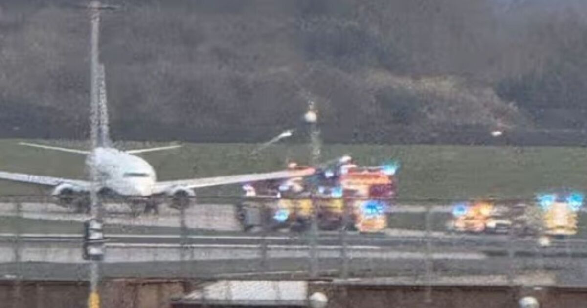 Mise à jour majeure de Ryanair après que les pompiers se sont précipités vers l'avion à l'aéroport de Manchester