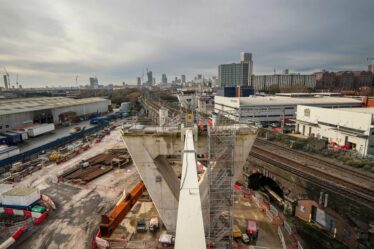 Plan de « réduction de vitesse » du HS2 alors que le gouvernement tente d'économiser des milliards