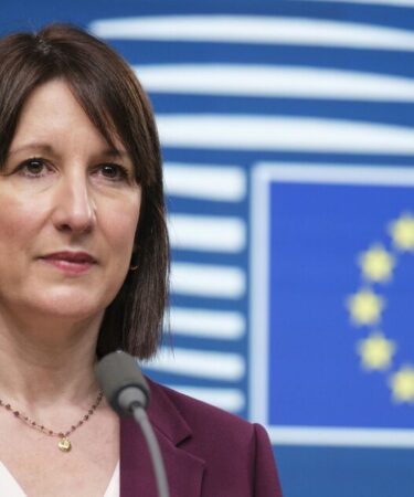Politique EN DIRECT : Rachel Reeves révélera une trahison massive du Brexit alors que la crise économique s'aggrave