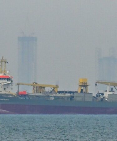 Prix ​​du pétrole : la dernière guerre en Iran alors que le brut chute à 92 dollars et que Trump promet « le feu et la fureur »