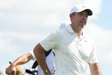 Rory McIlroy brise le silence alors qu'une blessure force le retrait quelques semaines avant le Masters
