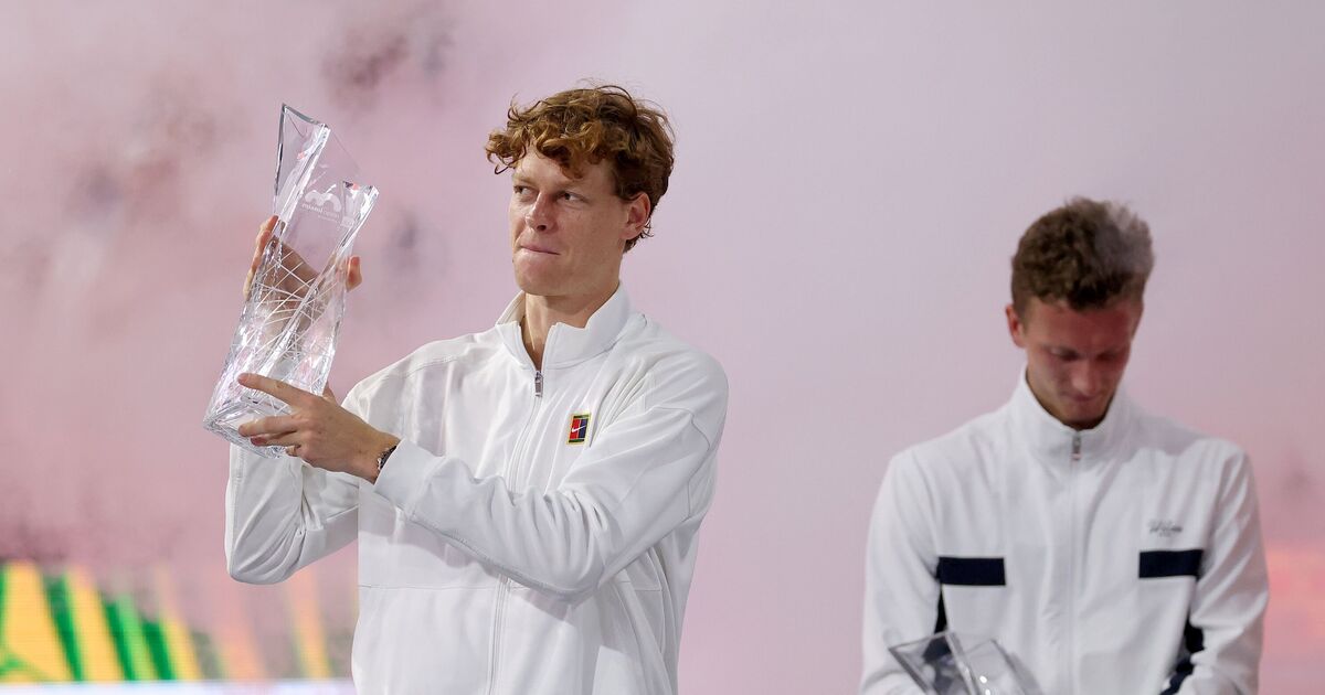 Tennis EN DIRECT : Jannik Sinner bat Jiri Lehecka et remporte la finale de l'Open de Miami