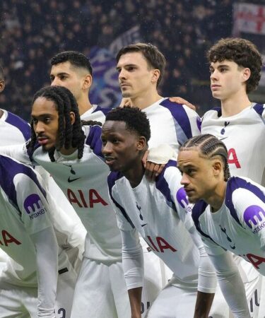 Tottenham frappé d'interdiction de supporter de la Ligue des champions et inculpé par l'UEFA pour "saluts nazis"