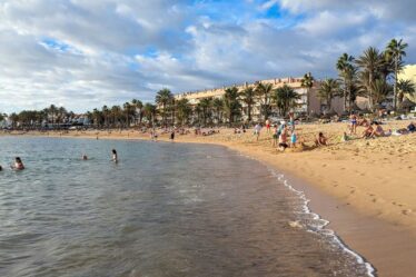 Un expatrié britannique vivant à Tenerife partage 1 chose que vous devriez faire avant de vous y installer