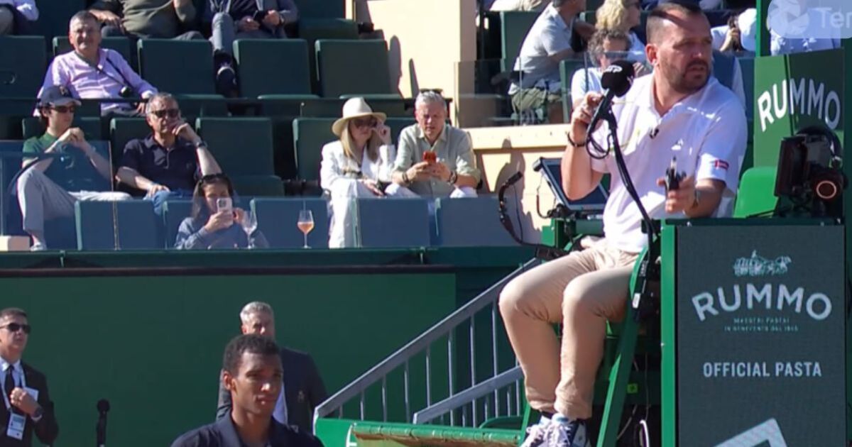 Le match du Masters de Monte Carlo est interrompu pour urgence médicale alors que l'arbitre prend des mesures