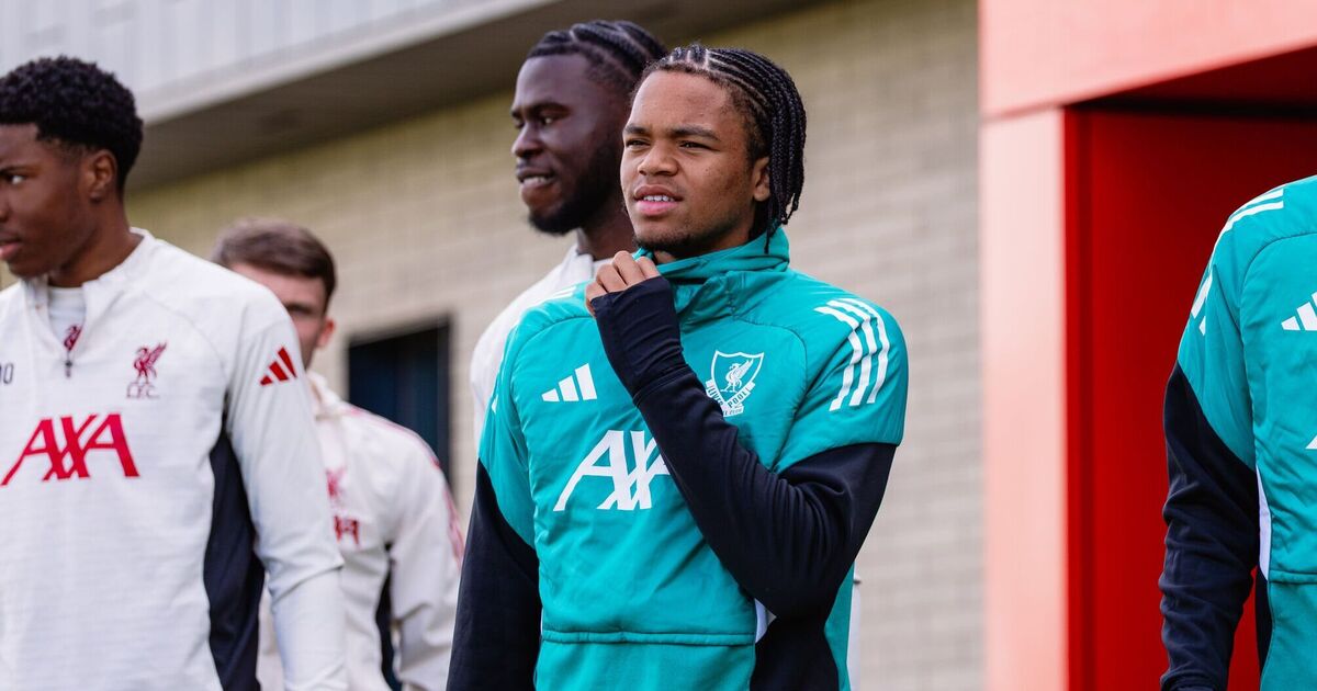 Arne Slot laisse entendre Rio Ngumoha pour Liverpool vs PSG lors de la soirée « spéciale » des Reds Eye