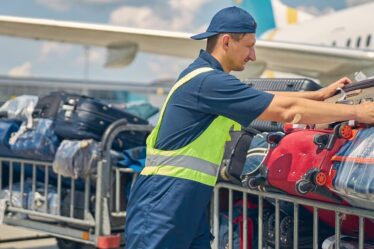 "Je suis bagagiste et un type de valise est moins susceptible d'être endommagé"