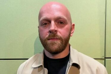 Morrisons est invité à réintégrer le directeur du magasin limogé pour s'être attaqué à un vol à l'étalage