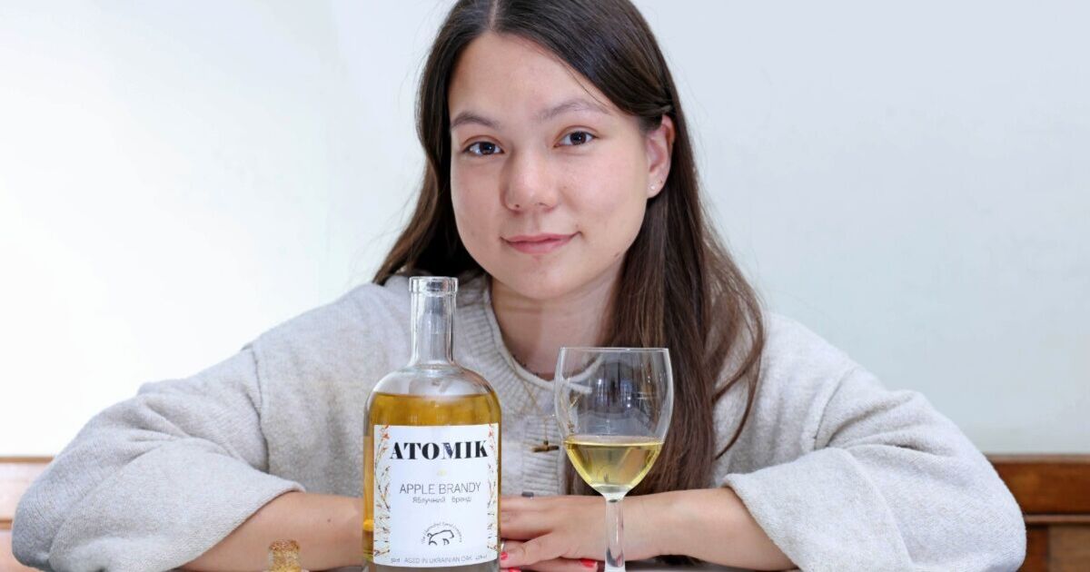 J'ai essayé du brandy à base de pommes radioactives cultivées près de Tchernobyl - ce n'était pas si effrayant