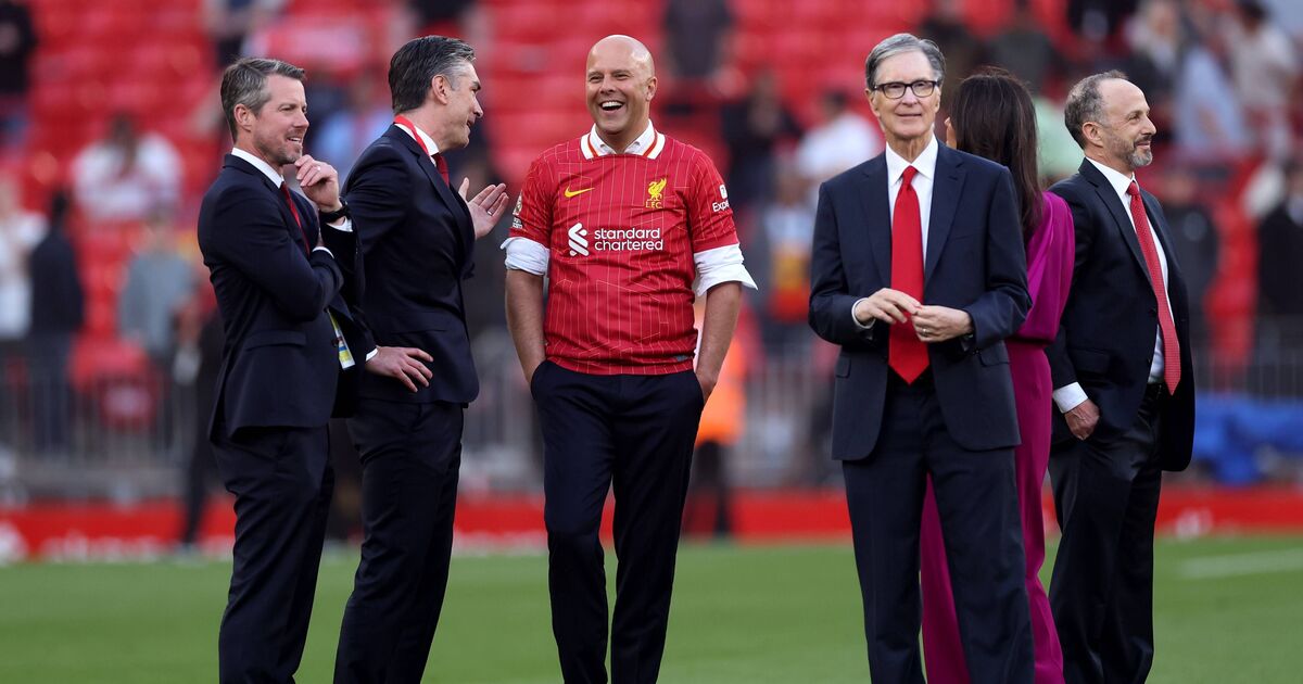 Liverpool prend la décision de limoger Arne Slot alors que la nouvelle position du FSG émerge