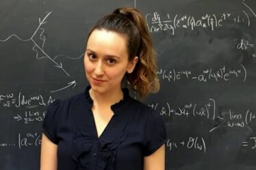 Un scientifique surnommé le « prochain Einstein » poursuit le code source de l'univers après avoir snobé Jeff Bezos