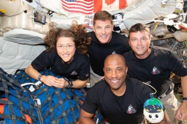Artemis II splashdown EN DIRECT : l'équipage Orion de la NASA a mis en garde contre un "moment très dangereux"