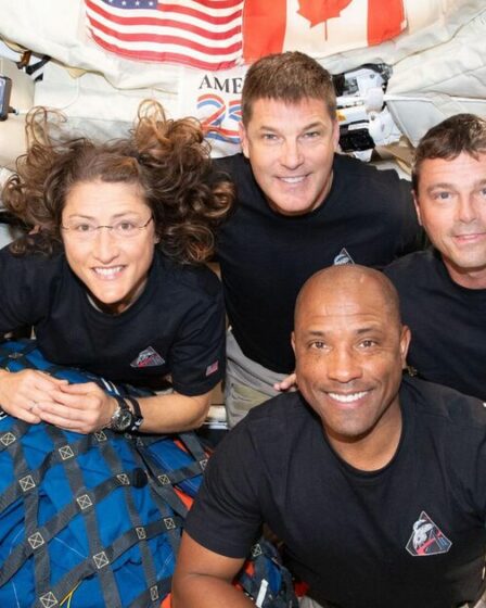 Artemis II splashdown EN DIRECT : l'équipage Orion de la NASA a mis en garde contre un "moment très dangereux"