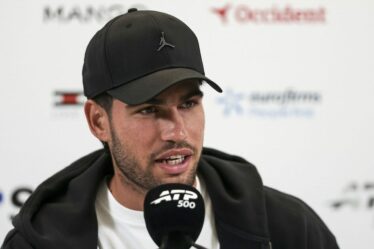 Carlos Alcaraz fait part de ses inquiétudes concernant le calendrier immédiatement après son départ pour l'Open de Barcelone