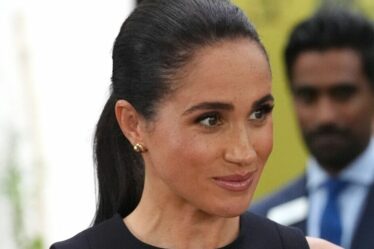 Famille royale EN DIRECT : Meghan fustigée pour "acte ignoble" - "La reine Elizabeth fait la roue dans la tombe"