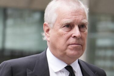 Famille royale EN DIRECT : la nouvelle bombe d'Andrew révélée après les craintes du gouvernement concernant l'enquête du FBI