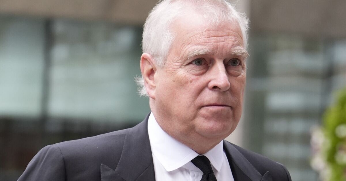 Famille royale EN DIRECT : la nouvelle bombe d'Andrew révélée après les craintes du gouvernement concernant l'enquête du FBI