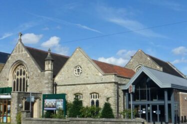 Horreur : une femme violée par plusieurs hommes devant une église après avoir quitté une discothèque