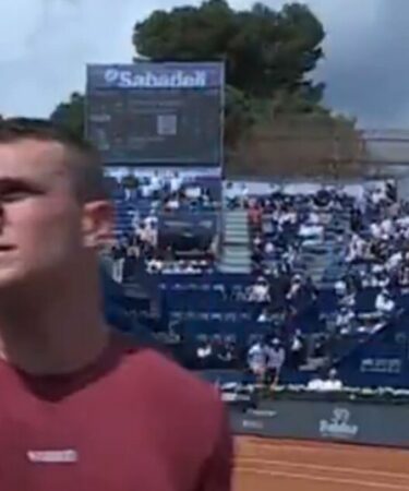 Jack Draper se retire de l'Open de Barcelone alors que le premier match du Britannique se termine dans des scènes inquiétantes