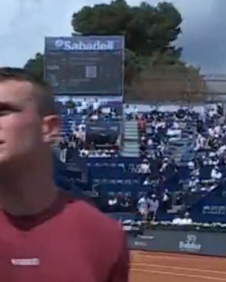 Jack Draper se retire de l'Open de Barcelone alors que le premier match du Britannique se termine dans des scènes inquiétantes