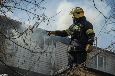 La Russie effrontée « viole l’espace aérien de l’OTAN » alors que les forces de Poutine frappent l’Ukraine