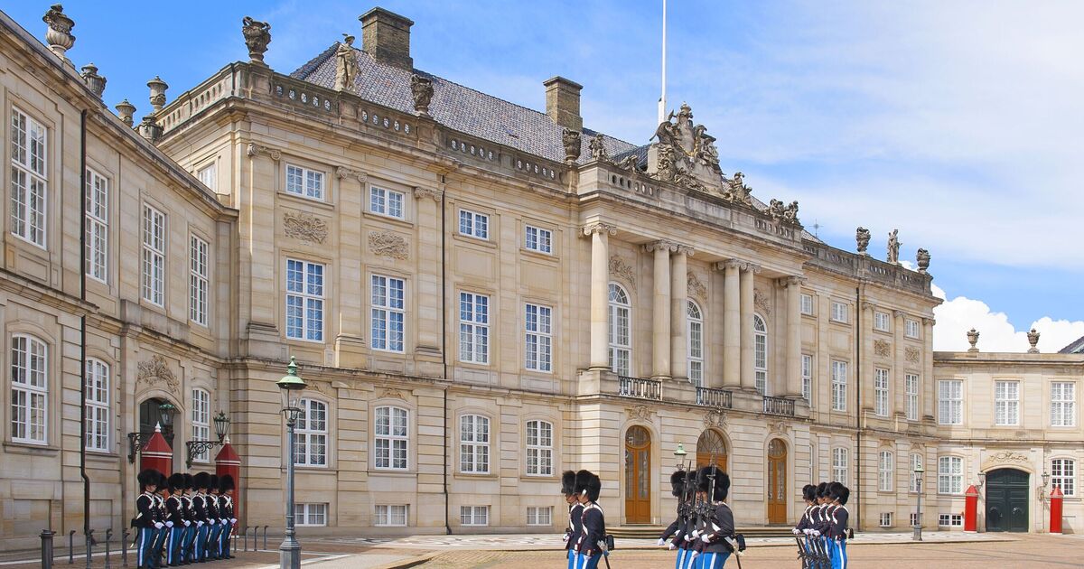 La reine Mary du Danemark annonce le décès de son père dans une déclaration déchirante