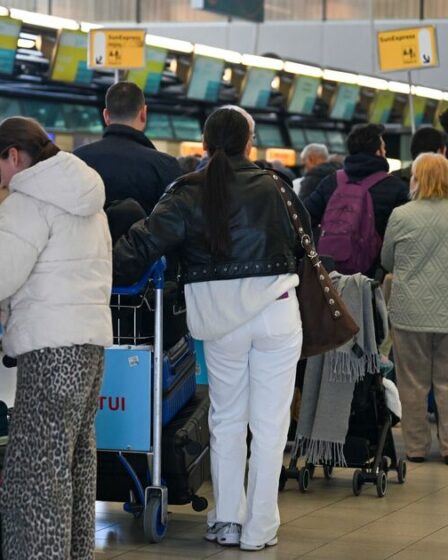 Liste des heures d'arrivée des compagnies aériennes à l'aéroport pour éviter les retards dans les files d'attente EES