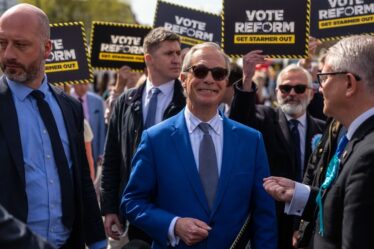 Politique EN DIRECT : Nigel Farage met en garde contre une catastrophe financière liée au chaos des migrants