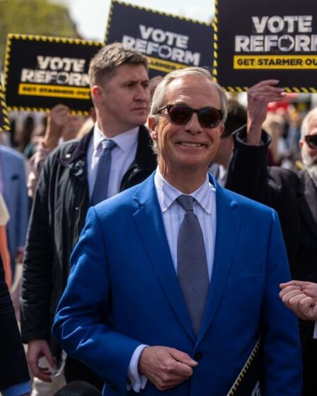 Politique EN DIRECT : Nigel Farage met en garde contre une catastrophe financière liée au chaos des migrants