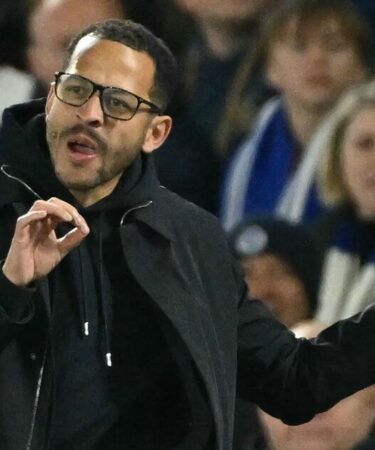 Prochain manager de Chelsea EN DIRECT: Liam Rosenior limogé en remplacement du choc de Leeds Utd nommé