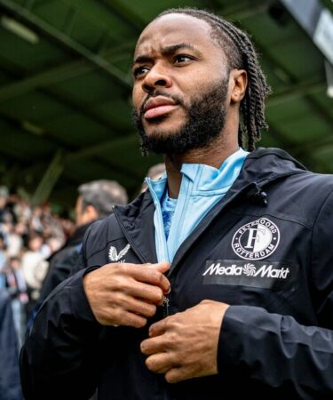 Raheem Sterling va quitter Feyenoord après s'être fait dire de "prendre sa retraite et d'aller à Ibiza"