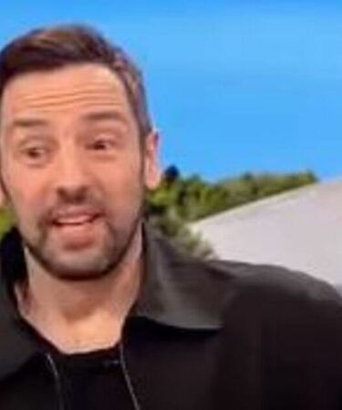 Ralf Little de Death in Paradise "très déçu" par son nouveau rôle